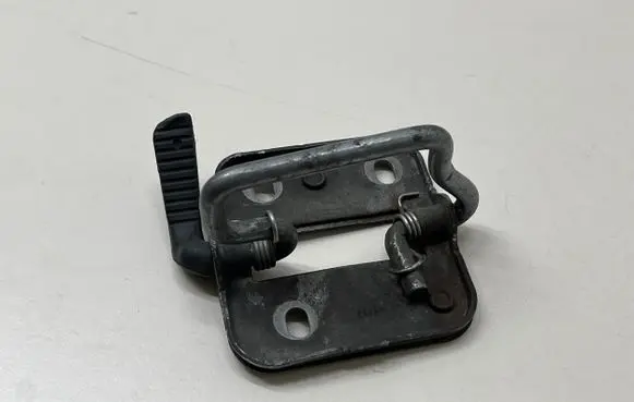 Volkswagen Touran III Engine bonnet/hood lock/latch loop/hook 5TA823186A