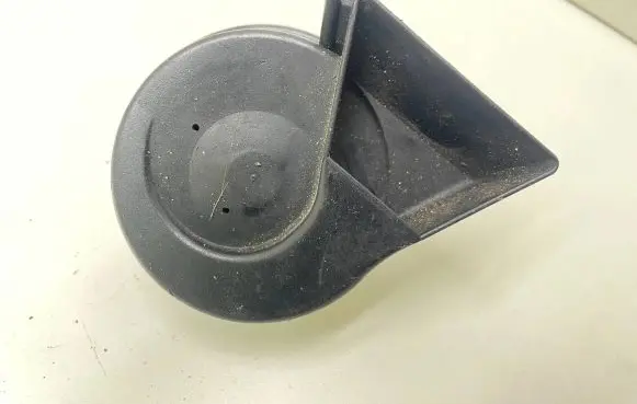 Audi A4 S4 B7 8E 8H Horn signal 8E0951223C