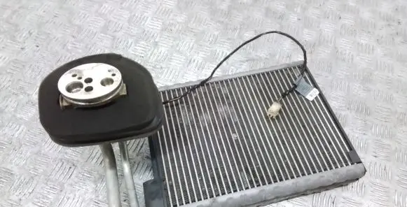 BMW 7 F01 F02 F03 F04 Air conditioning (A/C) radiator (interior) 9159804 9159271