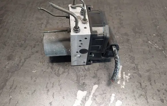 BMW 5 E39 ABS Pump 1164848 34511164848 0265223001