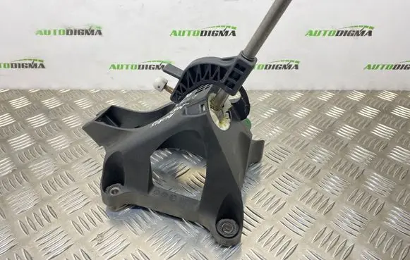 Toyota Auris 150 Gear shifter/selector 112102102 PA66GF30