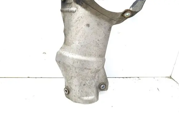 Toyota Avensis T250 Exhaust heat shield