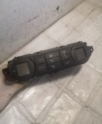 Ford Focus C-MAX Climate control unit 3M5T18C612AH