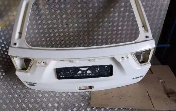 Jeep Grand Cherokee Tailgate/trunk/boot lid