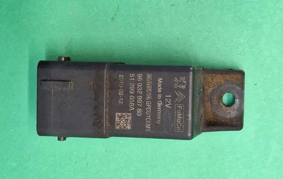 Citroen Jumpy Glow plug pre-heat relay 9803299780 20160212