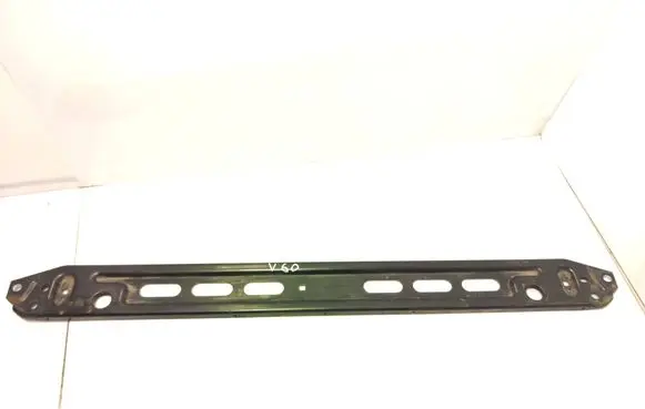 Radiator mount bracket