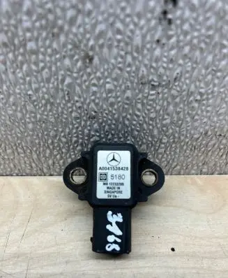 Mercedes-Benz E W211 Mass air flow meter A0041538428