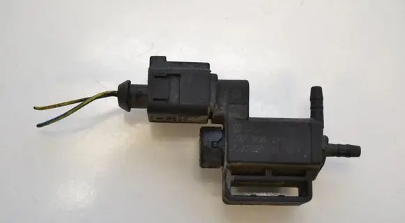 Mercedes-Benz B W245 Turbo solenoid valve 037906283C