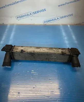 BMW 1 E81 E87 Intercooler radiator 7524916 3093796