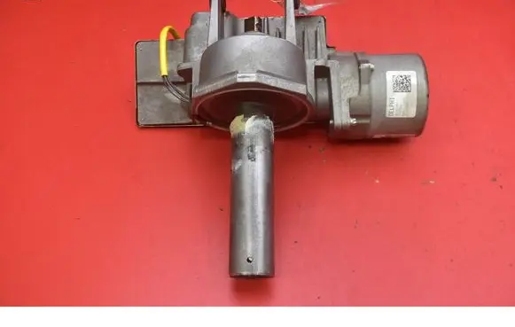 Opel Corsa D Power steering pump 55701302