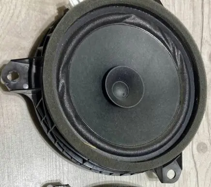 Toyota Hilux VIII Front door speaker 86160-0k300