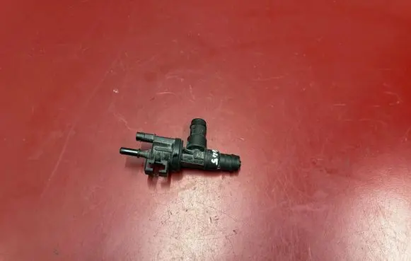 BMW X3 G45 Fuel tank valve 7643106