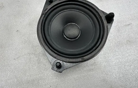 Mercedes-Benz GL X166 Front door speaker A2318200702