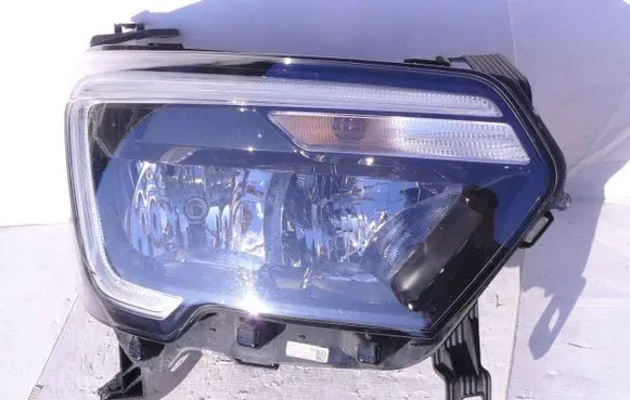 Renault Master III Headlight/headlamp 260105567R 0021113104