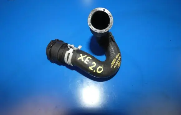 Jaguar XE Engine coolant pipe/hose G4D35H370AA