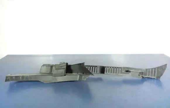 Volvo XC60 Front underbody cover/under tray 32216110