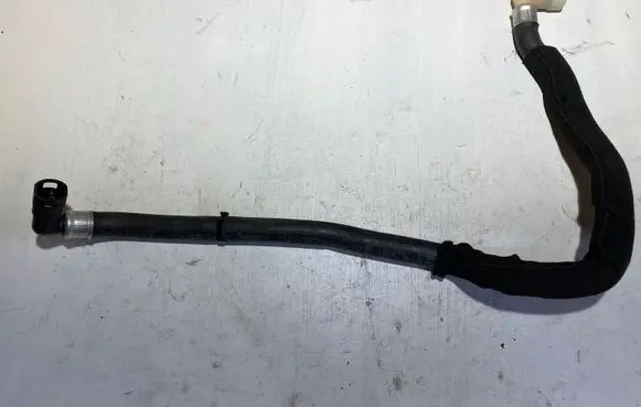 Ford Mustang VI Engine coolant pipe/hose GR3318K579EA