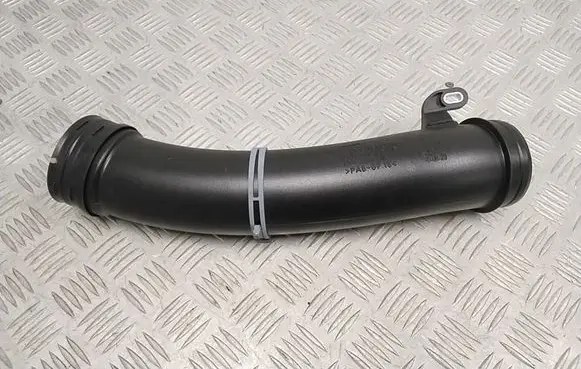 Audi RS3 Air intake duct part 07K129665F