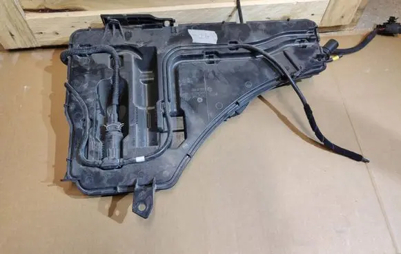 Alfa Romeo Stelvio Windshield washer fluid reservoir/tank 50535936 50541382