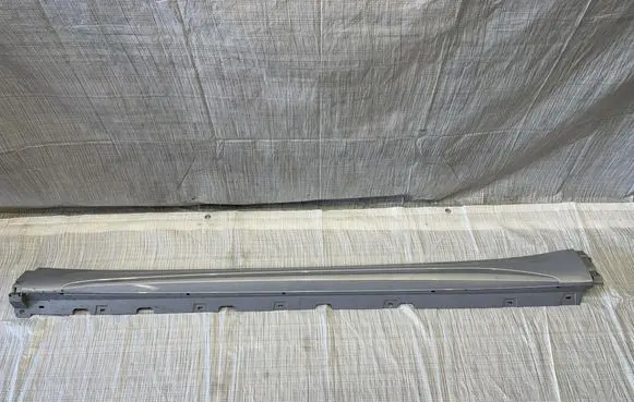 Maserati Grecale Front sill trim cover 670167154