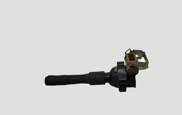 BMW 5 E39 High voltage ignition coil 1748017