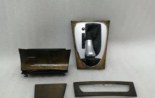 Mercedes-Benz E W211 Gear lever shifter trim leather/knob A2112672810