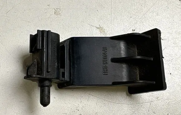 Ford Mustang VI Outside/exterior temperature sensor AU5T12A647AC