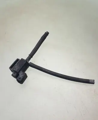 Volvo XC70 Vacuum valve 31339879 70051502
