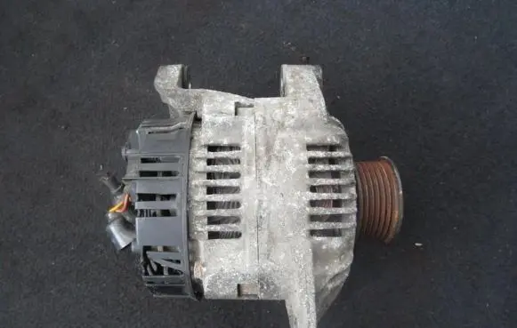 Renault Laguna I Generator/alternator