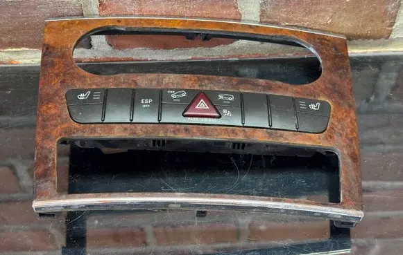 Mercedes-Benz ML W164 Hazard light switch A1648703510 03754813