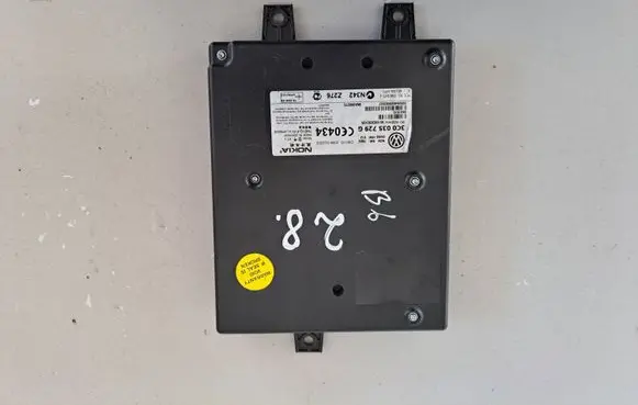 Volkswagen Golf V Bluetooth control unit module 3C0035729G N342Z276