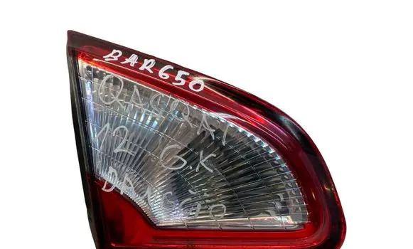 Nissan Qashqai Tailgate rear/tail lights 89503189
