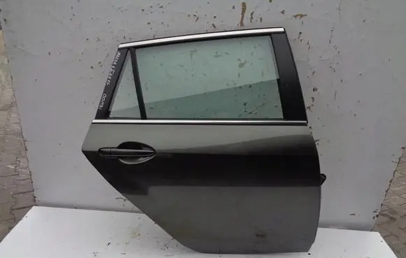 Mazda 6 Rear door