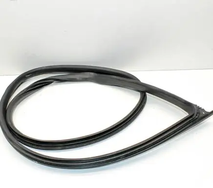 Maserati Ghibli Rubber seal front coupe door 670030423
