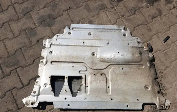 Audi A3 S3 8P Engine splash shield/under tray 8P7825112A