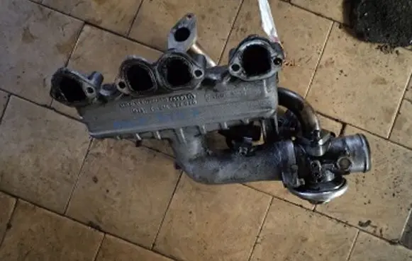 Volkswagen Golf IV Intake manifold
