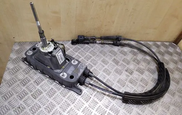 Volkswagen Scirocco Gear shifter/selector 1K0711049CK 1K0711266AD 1K0711265AT