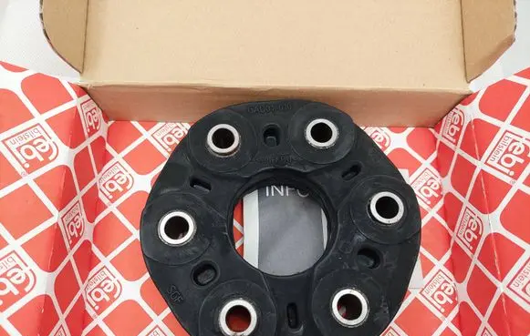 Mercedes-Benz GL X164 Rear prop shaft donut coupling/joint 0004111100S1