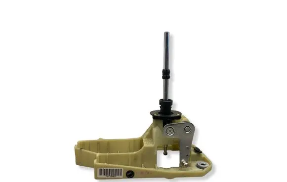 Volvo S60 Gear shifter/selector 30713353