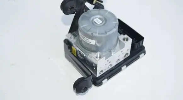 Volvo XC90 ABS Pump 31445916