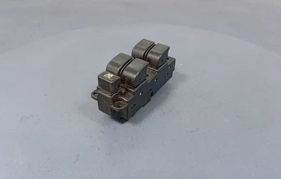 Mazda 6 Electric window control switch 