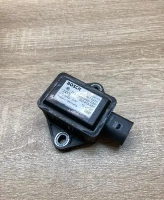 Audi A4 S4 B6 8E 8H ESP acceleration yaw rate sensor 8E0907637A 0265005245