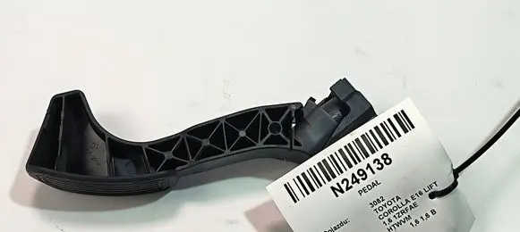 Toyota Corolla E160 E170 Pedal assembly 78110-0W040