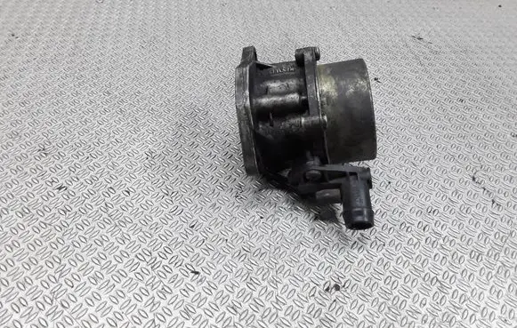 Renault Megane II Vacuum pump 53614800
