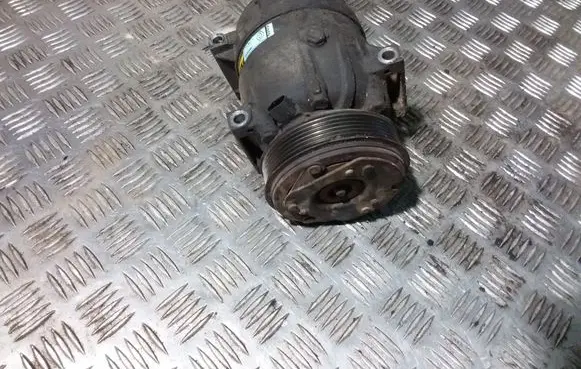 Renault Scenic RX Air conditioning (A/C) compressor (pump) 7700105765