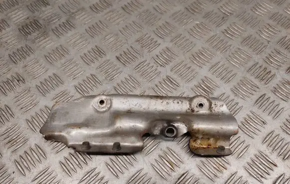 BMW 5 F10 F11 Heat shield in engine bay 7577005
