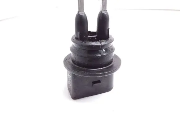 Skoda Octavia Mk2 (1Z) Windshield washer fluid level sensor 7M0919376