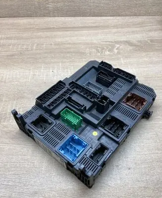 Citroen C2 Fuse module 9678355980