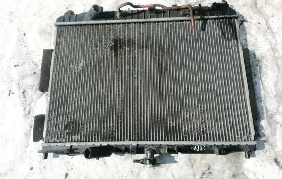 KIA Carens I Coolant radiator
