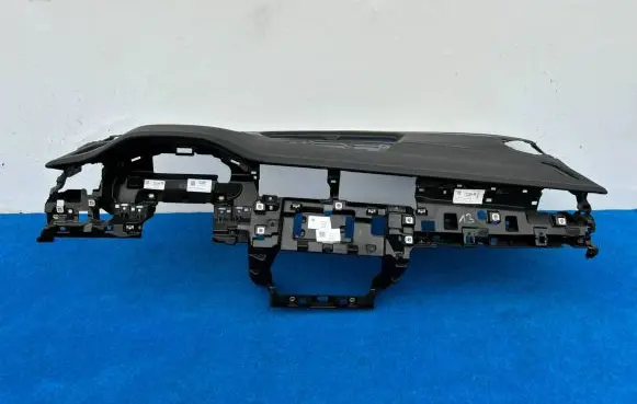 Audi Q8 Dashboard 4M8857033